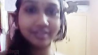 Sexy Desi chubby gal stripteasing nude MMS selfie video