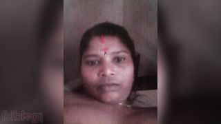 Hot Tamil stripped MMS worth watching one time