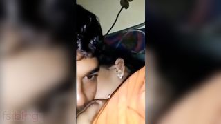 Desi aunty feeding titties to her neighbour guy