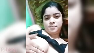 Chubby Desi Bhabhi displays her private XXX body parts on camera
