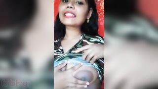 Enchanting Desi girl has XXX surprise for boyfriend that is away