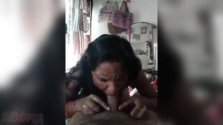 Man shows off XXX tool to Desi stepsister who is interested in blowjob