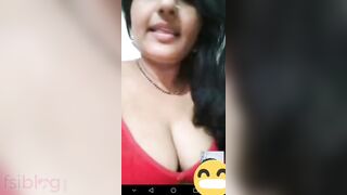 Live XXX show of curvy Desi chick demonstrating her cunt and tits