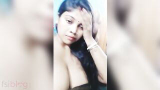Beautiful Desi wifey teases with her big breasts posing for XXX cam