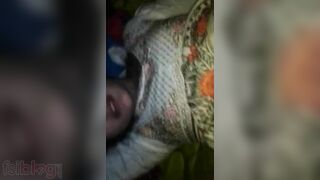 Bhabhi XXX video of amateur Desi auntie getting her twat fucked