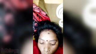 Voluptuous Desi wife shows her blowjob XXX skills to hubby's friend