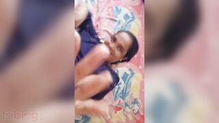Indian XXX aunty gets her pussy fucked in missionary style MMS