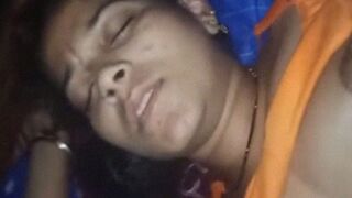 Desi pretends to be sleeping while XXX man with camera sneaks into her