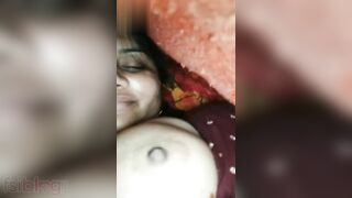 Desi XXX bitch shows her gorgeous boobs and pussy on video call