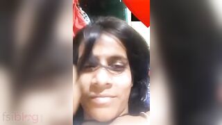 Indian XXX girl showing boobs and playing with nipples on video call
