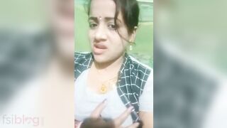 Beautiful Desi XXX bitch undresses and shows her boobs and cunt on selfie cam