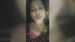 Village Desi XXX wife fingering pussy with dirty talkings