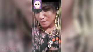 Sweet Desi XXX girl exposing her round boobs on video call