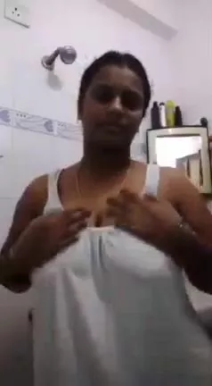 Malluboobsxxx - Busty Mallu Desi XXX housewife showing sweet boobs and pussy : INDIAN SEX  on TABOO.DESIâ„¢