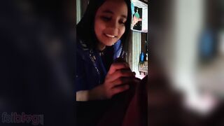 Cute Bangladesi Desi XXX girl gives blowjob to her elder brother MMS