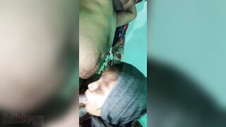 Hijabi Bangladeshi Desi wife giving her XXX husband sensual blowjob MMS