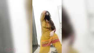 Sexy Desi porn diva strips naked shaking her XXX body to the music