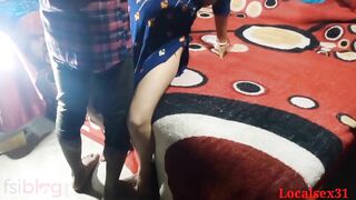 Horny Desi housewife spreads legs to enjoy XXX sex with her man
