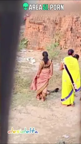 Aunty Peeing Outdoor Hidden Videos - MILF in yellow joins peeing Desi aunty in XXX video to keep on moving :  INDIAN SEX on TABOO.DESIâ„¢
