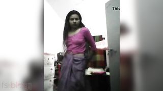 Tamil college cutie MMS undress tease video
