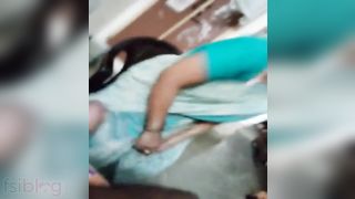 Desi agonorgasmos sex episode of Desi aunty from Kerala