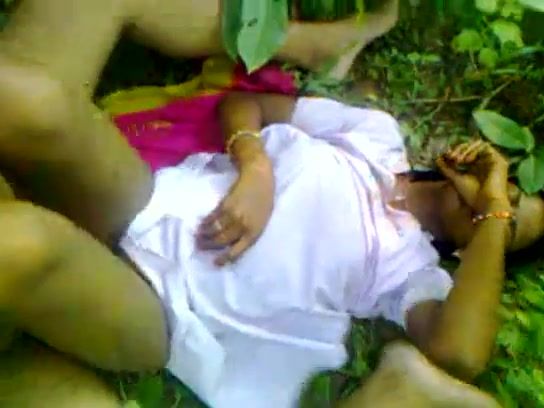 544px x 408px - Odia sex video of uncle fucking wench in Orissa forest : INDIAN SEX on  TABOO.DESIâ„¢