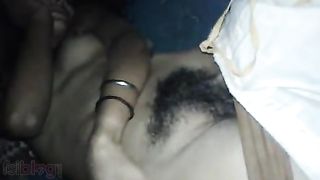 Older Indian aunty sensational home sex mms with young chap