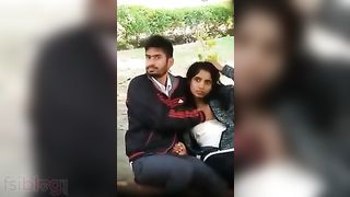 Indian pair outdoor desi mms sex scandal leaked online