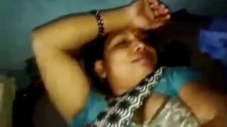 Indian sex mms of older bhabhi with neighbour